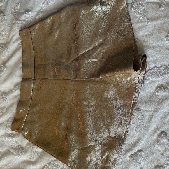 Maje size 42 metallic gold shorts high waist - Picture 4 of 4